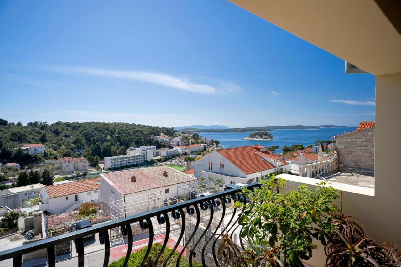 The Swallow'S Nest - Zf Hvar Hvar Town Exteriér fotografie